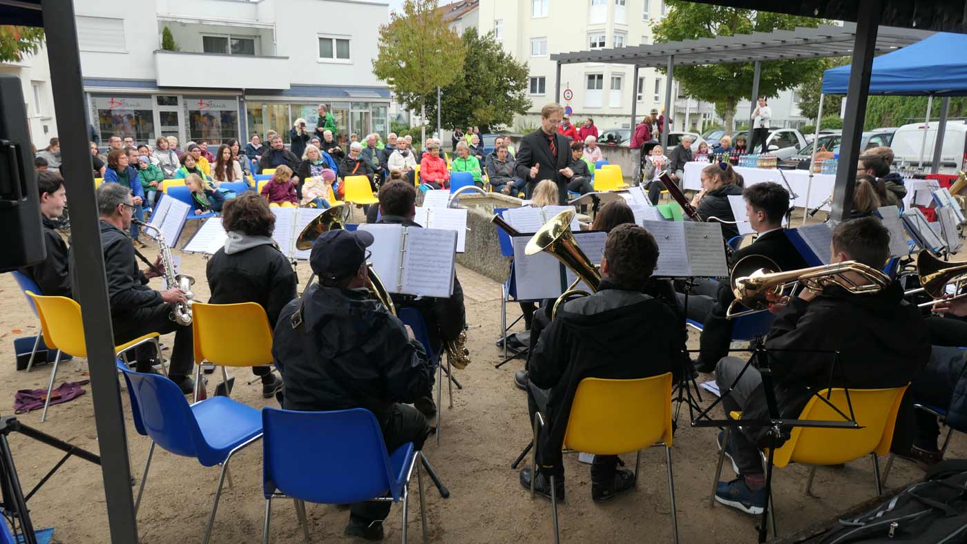 Serenade der Stadtkapelle N�rtingen auf dem Enzenhardtplatz