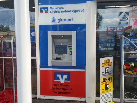 Volksbank Geldautomat im Enzenhardt